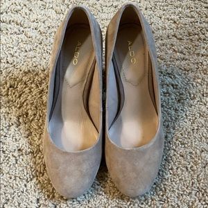 Aldo suede pumps